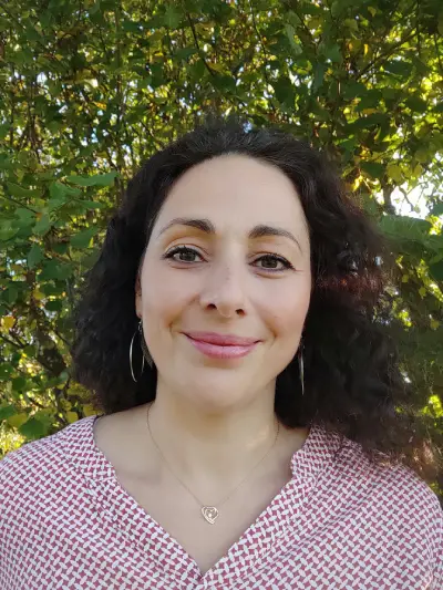 Natacha Ousta, énergéticienne, naturopathe en distanciel et en présentiel